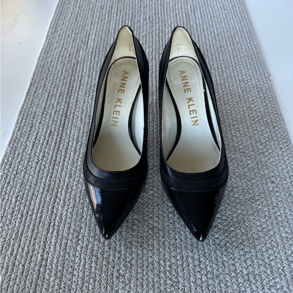 Anne Klein Fairly Black Patent Pointed Toe Pumps Heels Size 8